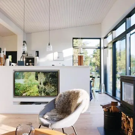 Semesterbostad Charming Architect-designed House Near Hou Harbor