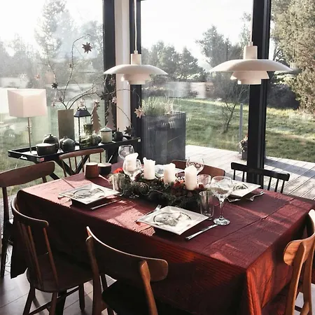 Charming Architect-designed House Near Hou Harbor *